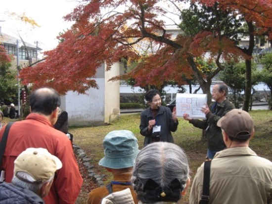 2817-12.11.15実相院  (2)大谷さんのお話.jpg